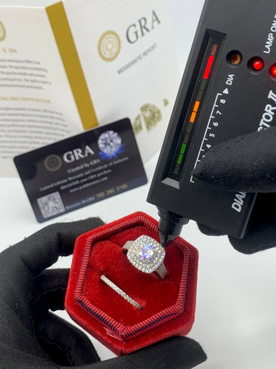 VVS Moissanite Diamond Rings in stor