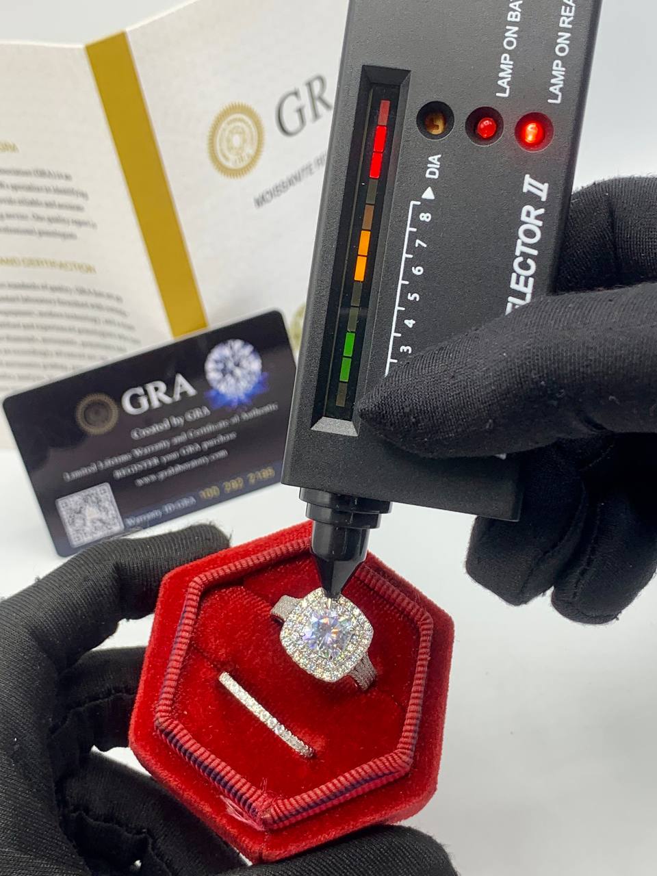 VVS Moissanite Diamond Rings